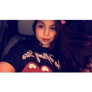 Meet your Posher, Janyll